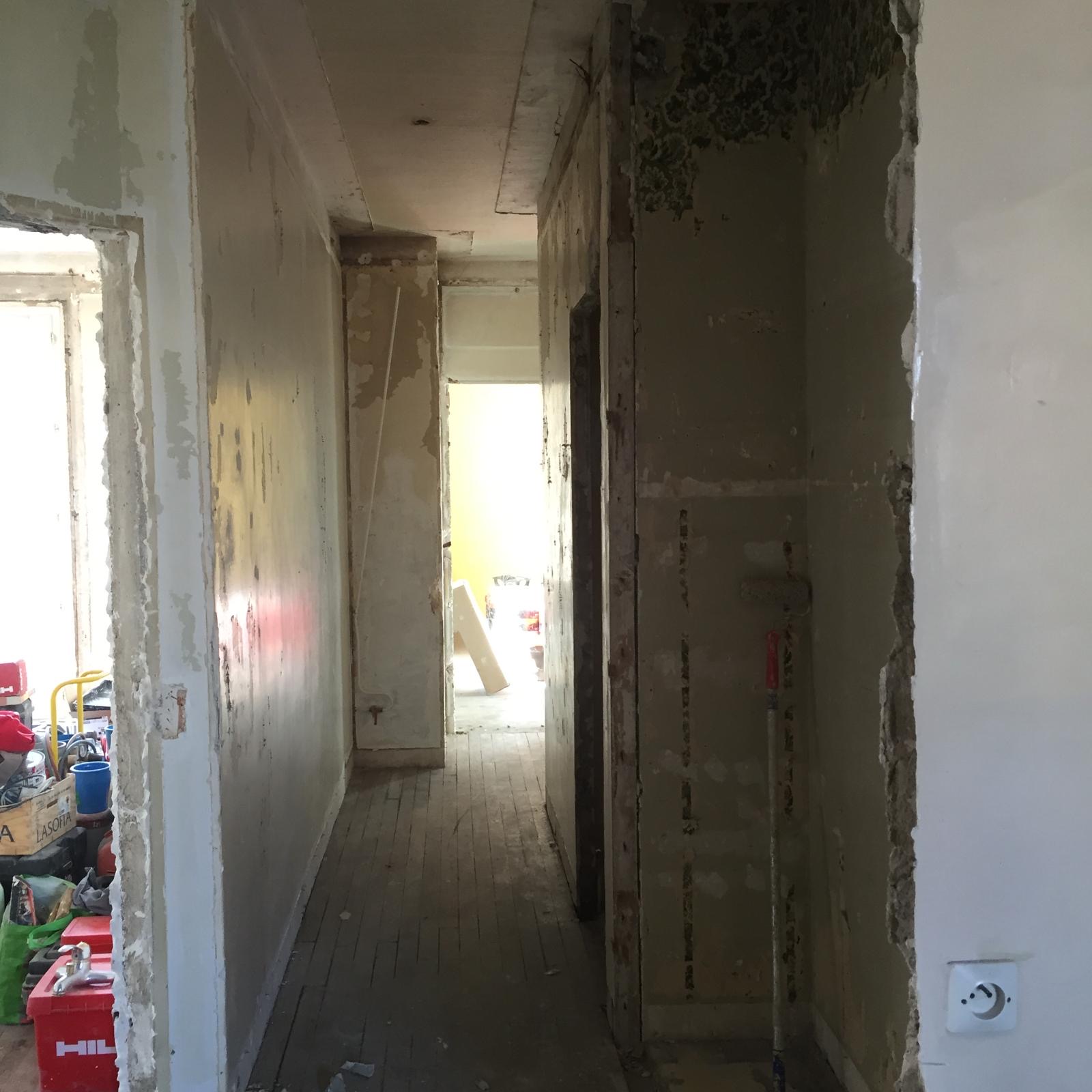 Couloir pendant les travaux de rénovation